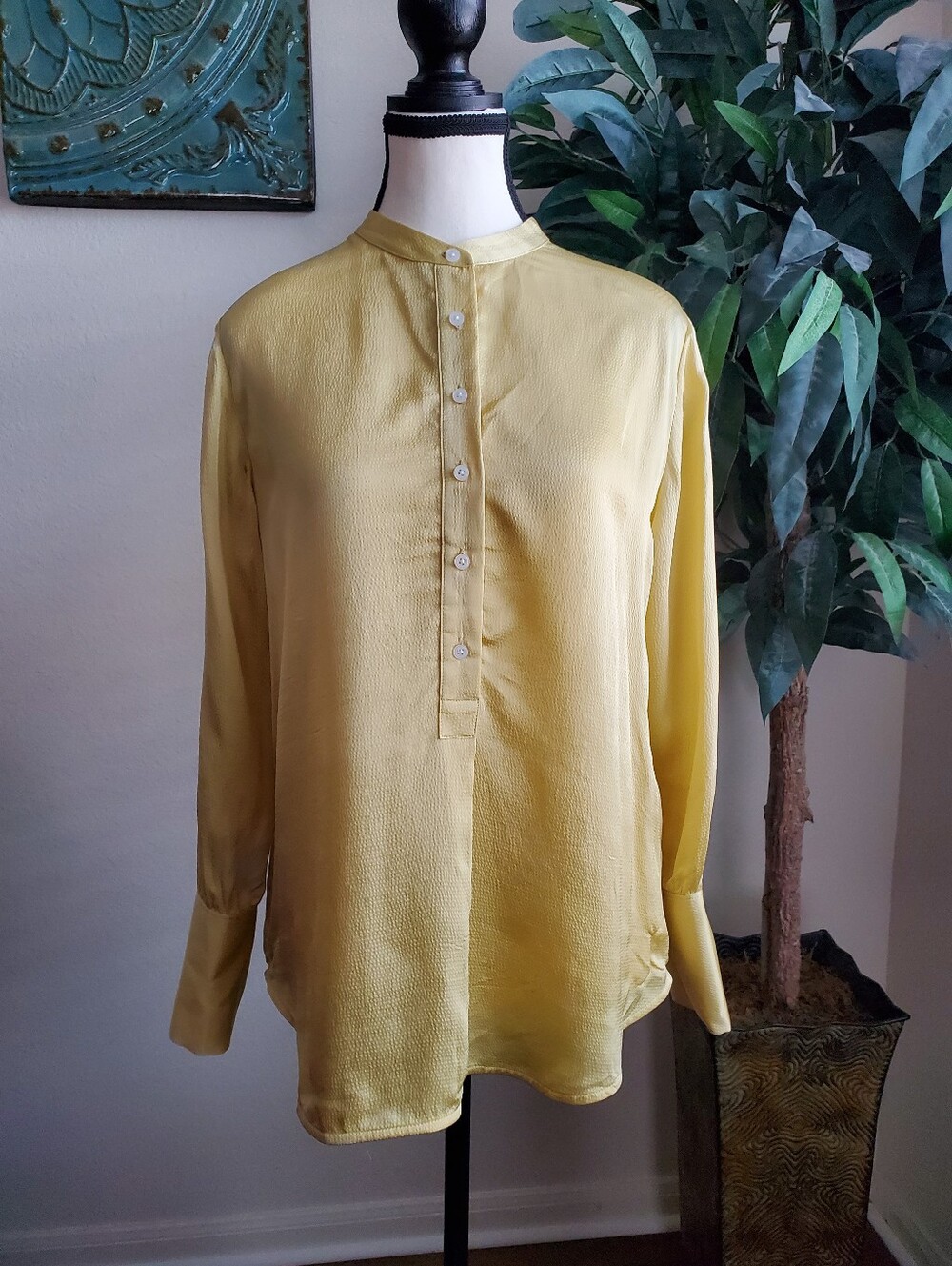 Everlane Women's Long-Sleeve Mandarin Collar Shirt - Butter Yellow